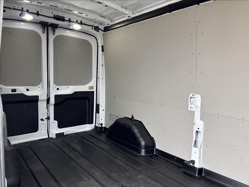 Ford Transit 2,0 EcoBle 96kW L3 - fotka 15 z 41