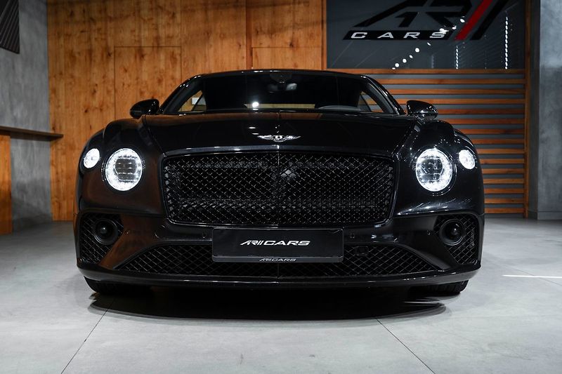 Bentley Continental GT V8 - fotka 2 z 20