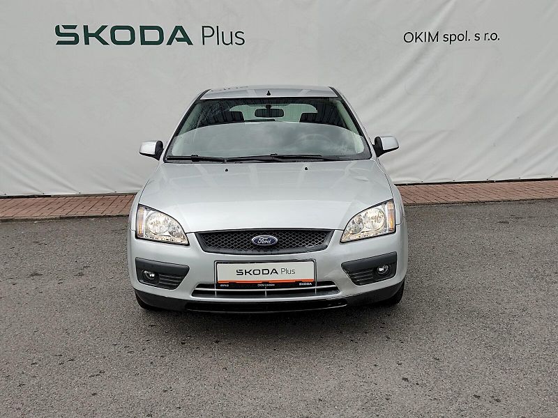 Ford Focus (2006) 1,6 i 74 Kw Automat - fotka 4 z 31