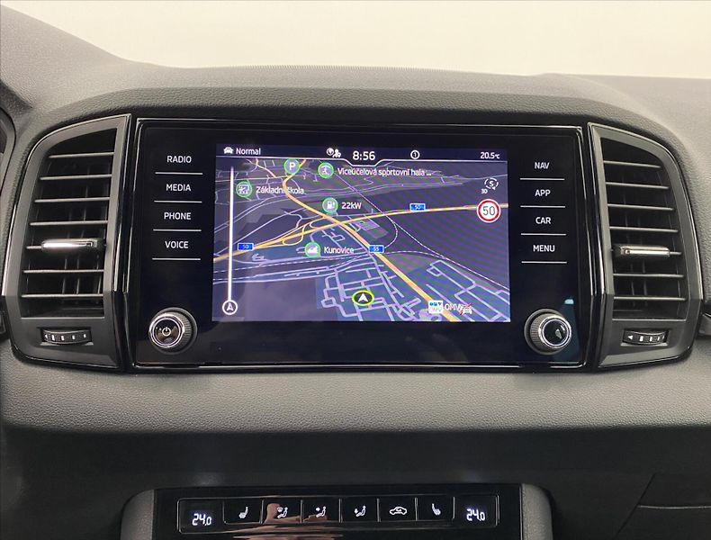 Škoda Karoq 2,0 TDI 110kW DSG SportLine - fotka 11 z 28
