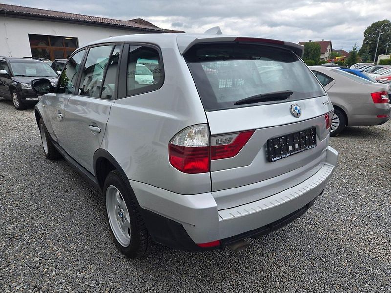 BMW X3 (2010) XDrive 18d TOP - fotka 5 z 20