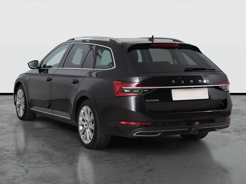 Škoda Superb (2023) Laurin&Klement 2.0 TDI - fotka 4 z 27