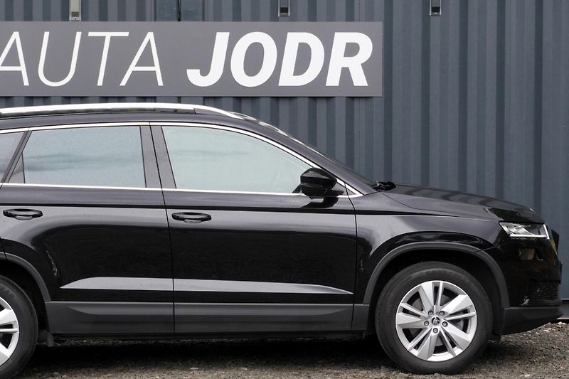 Škoda Karoq 1.5 TSI 110 kW, Kamera,Keyless - fotka 10 z 41