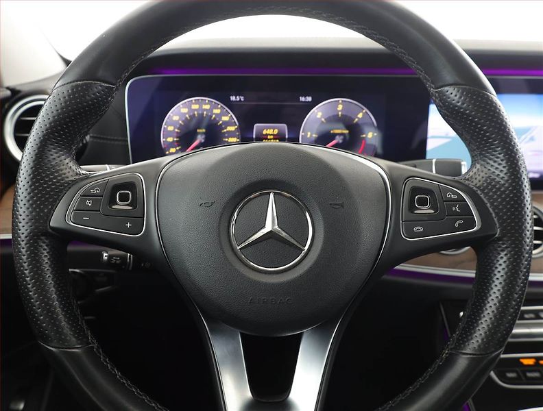 Mercedes-Benz Třídy E (2017) E 350 d - fotka 8 z 19