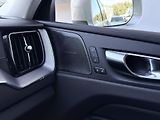 Volvo XC60 B4 AWD INSCRIP. // nezáv. top. - náhled 23