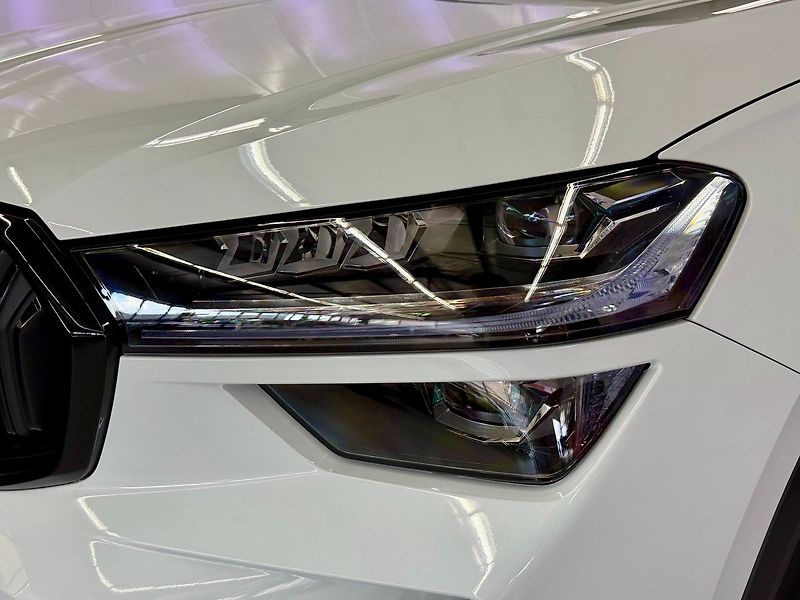 Škoda Kodiaq 2.0TDI DSG 4X4 SPORTLINE, WEBA - fotka 7 z 33