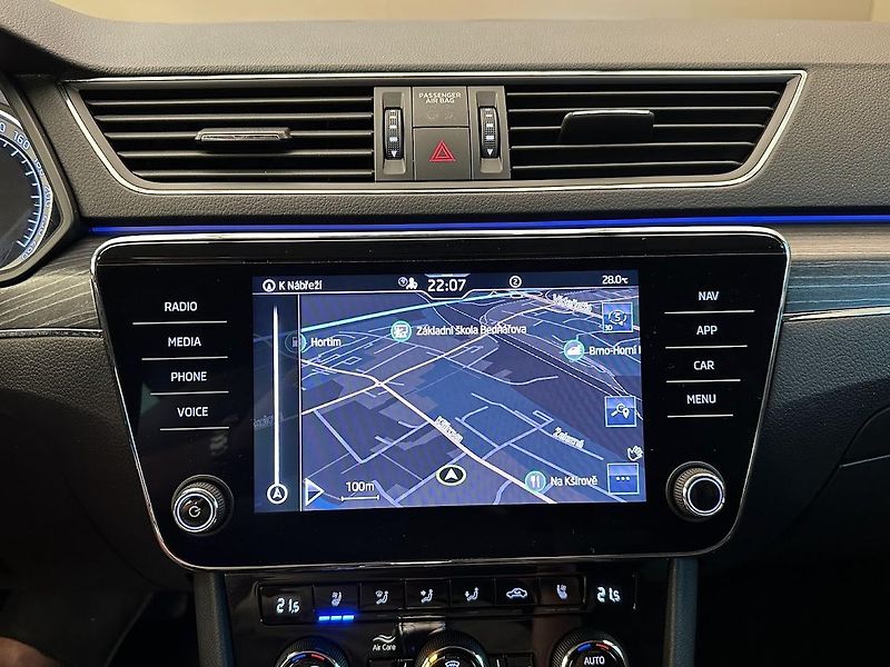 Škoda Superb (2020) Combi Premium 4x4 2.0 TDI 147 - fotka 24 z 32
