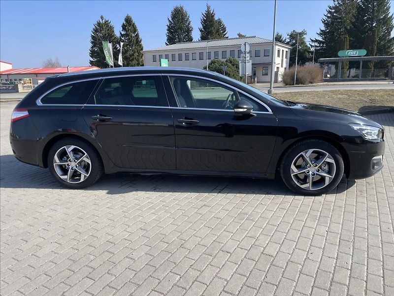 Peugeot 508 2,0 HDI 133kw SW Allure Automa - fotka 5 z 40