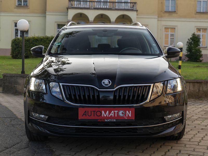 Škoda Octavia 1.4 TSI 110 kW DSG Tažné CarPl - fotka 2 z 34