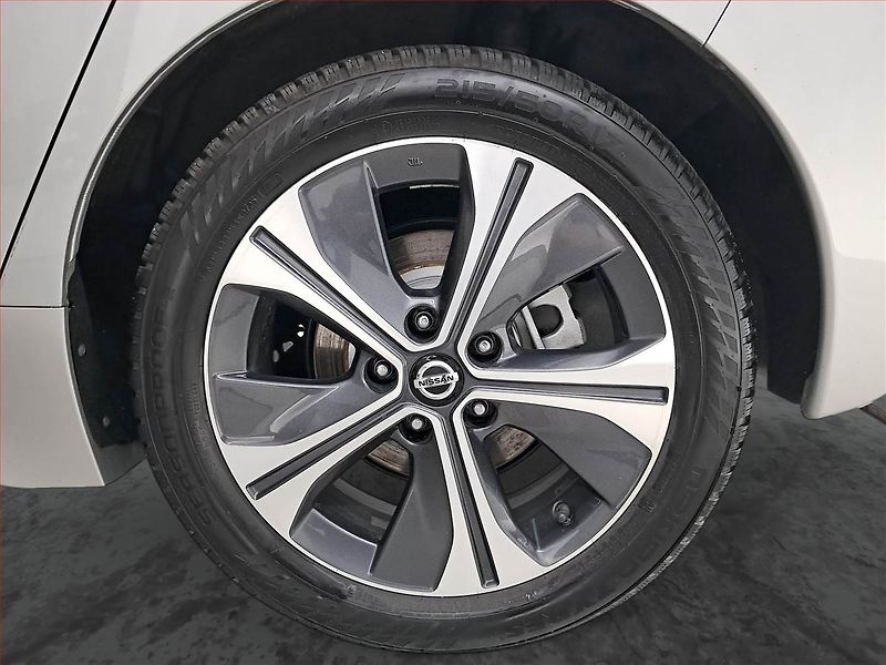 Nissan Leaf (2019) 40 kWh, Automat, Tempomat - fotka 15 z 16
