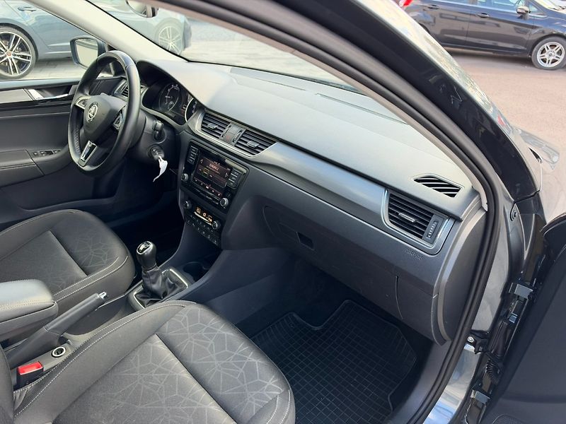Škoda Rapid (2018) Clever 1.0 TSI 70kW - fotka 27 z 30