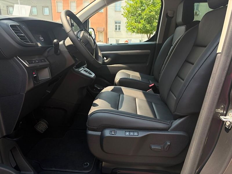 Toyota ProAce Verso 2.2 Glasss Van Vip - fotka 7 z 18