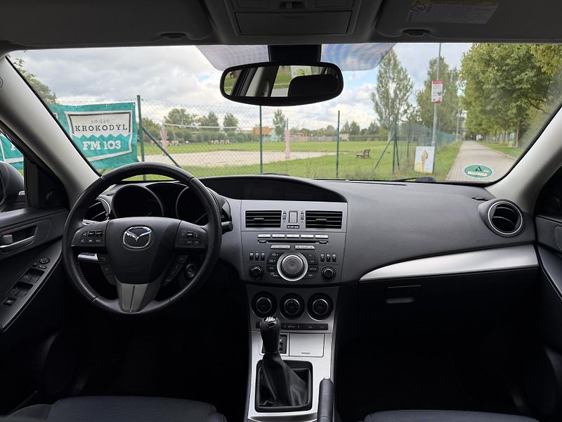 Mazda 3 1.6 90th Anniversary - fotka 22 z 26