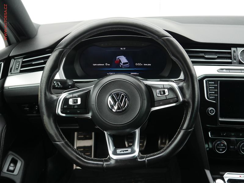 Volkswagen Passat (2017) 2.0 Bi-TDi 4x4, ČR, DSG - fotka 15 z 19