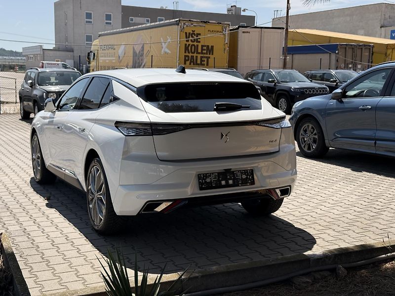 DS Automobiles DS4 (2023) 1.2 PURETECH,ČR,ZÁRUKA - fotka 69 z 72