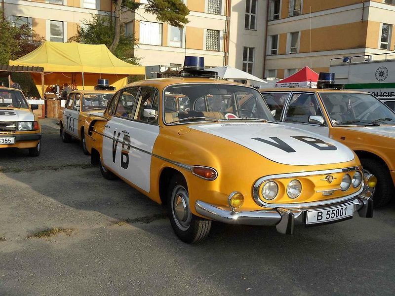 Dnes si připomínáme Den boje za svobodu a demokracii před 36 lety, tedy sametovou revoluci, která začala 17.listopadu 1989. Podívejte se s námi, s jakou technikou mohla tehdejší Veřejná bezpečnost 