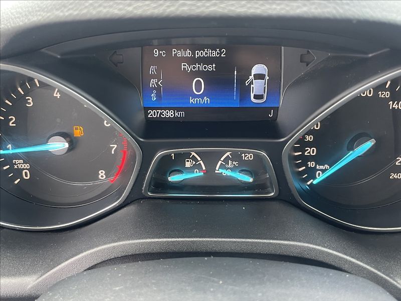 Ford Kuga 1,5 EcoBoost 110kw Tažné CZaut - fotka 15 z 30