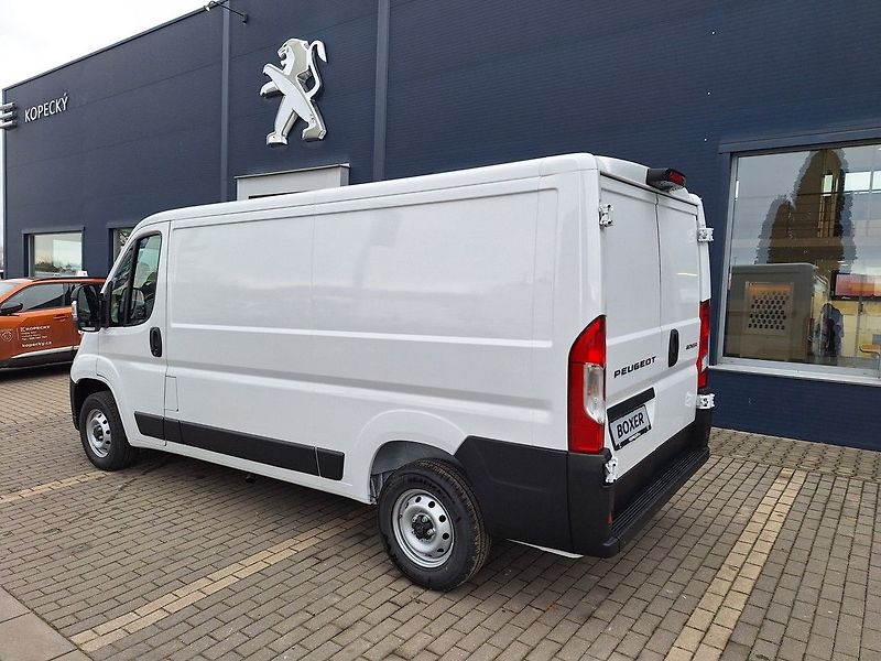 Peugeot Boxer (2026) Furgon 3000 L2H1 BHDi 120k  MA - fotka 3 z 12
