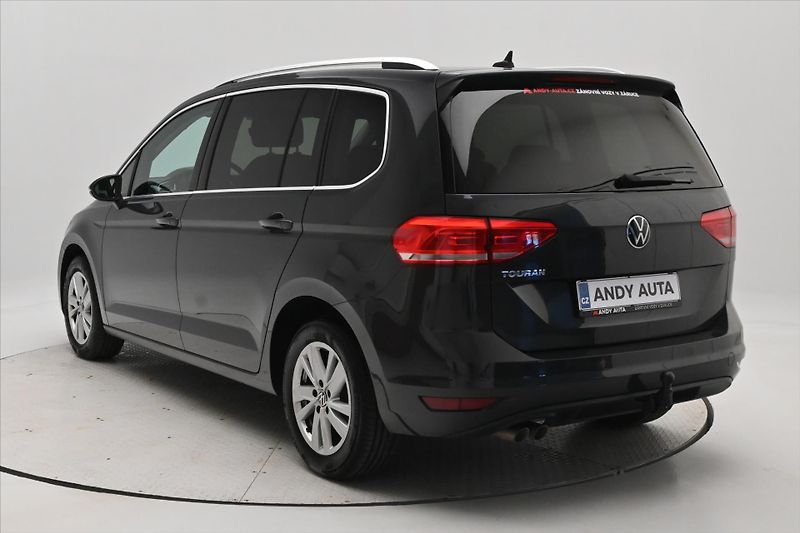 Volkswagen Touran 2,0 TDI 110 KW DSG 7 MÍST Záru - fotka 7 z 34