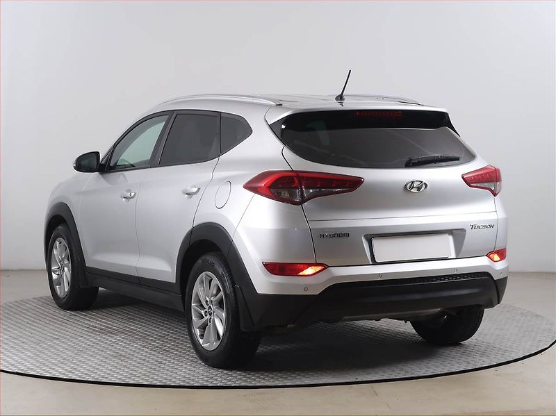 Hyundai Tucson (2018) 1.7 CRDi, Automat, Xenony - fotka 4 z 17