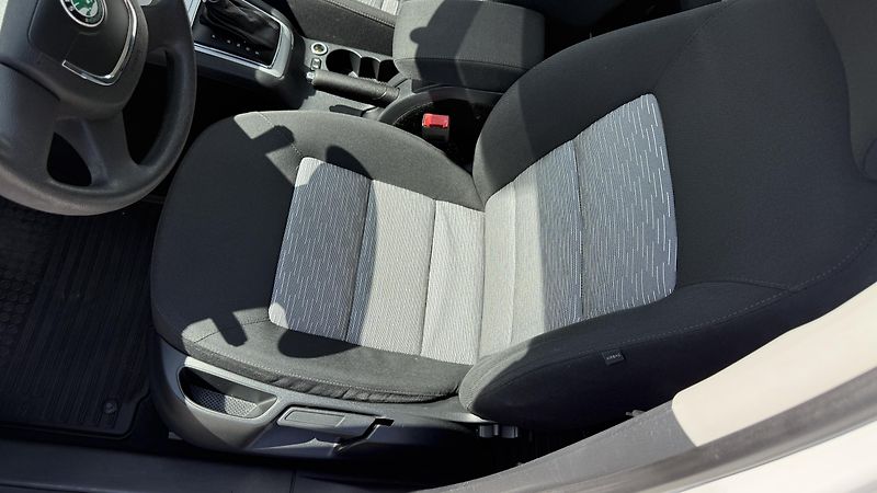 Škoda Octavia 1.2TSi*77kW*DSG*1.MAJ*SERVIS* - fotka 12 z 21