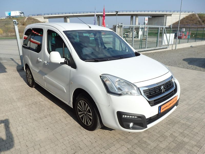 Peugeot Partner TEPEE 1.6 HDI KLIMA, ASR - fotka 3 z 16