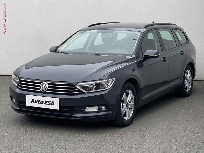Volkswagen Passat (2016) 2.0 TDi, DSG, park.asist - fotka 3 z 19