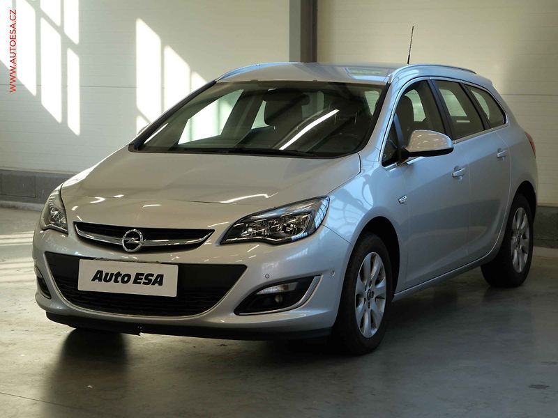 Opel Astra (2016) 1.6TDCI, ČR, autoAC, temp - fotka 3 z 21