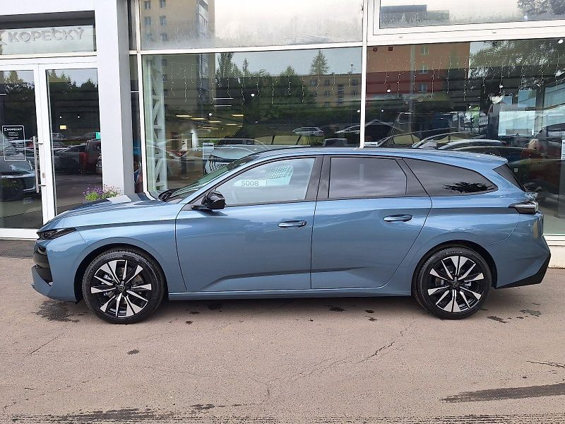 Peugeot 308 (2026) SW ALLURE Hybrid 145 e-DCS6 - fotka 3 z 19