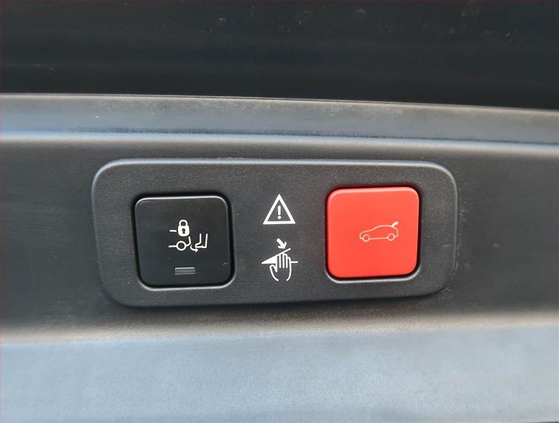 Peugeot 5008 (2018) Allure 1.6 THP, Automat - fotka 16 z 22