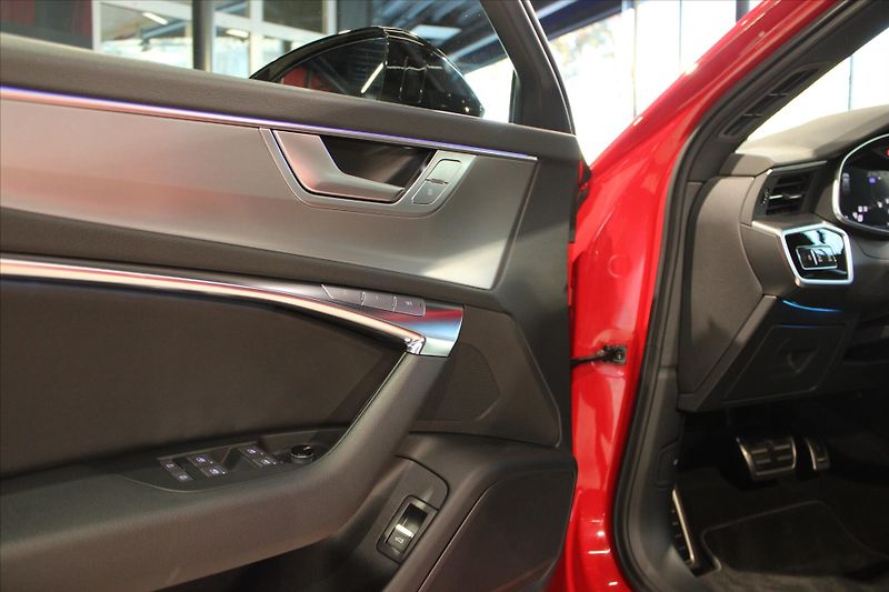 Audi A6 Avant 50 TDi quattro S line AC - fotka 10 z 36