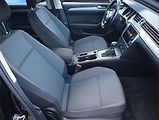 Volkswagen Passat (2017) Comfortline 2.0 TDI, Automat - náhled 9