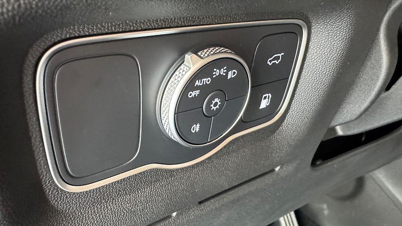 Chery TIGGO 9 PHEV (2026) 1,5T Unique - fotka 10 z 20