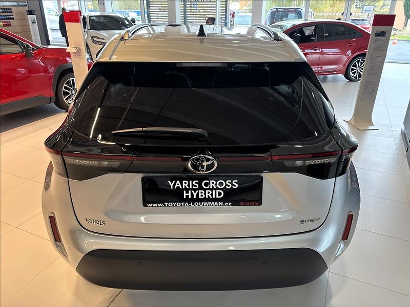 Toyota Yaris Cross 1,5   Style HEV - fotka 6 z 8