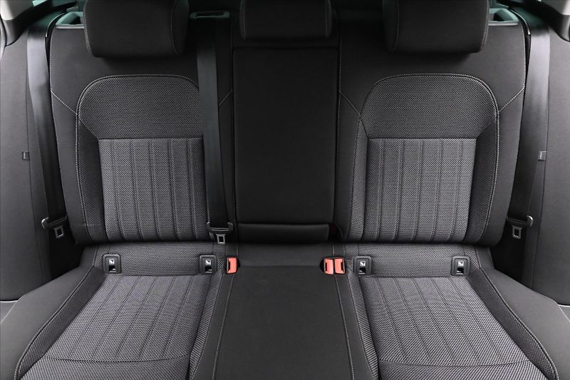 Škoda Superb 1,5 TSI 110 kW DSG Business Zá - fotka 28 z 32