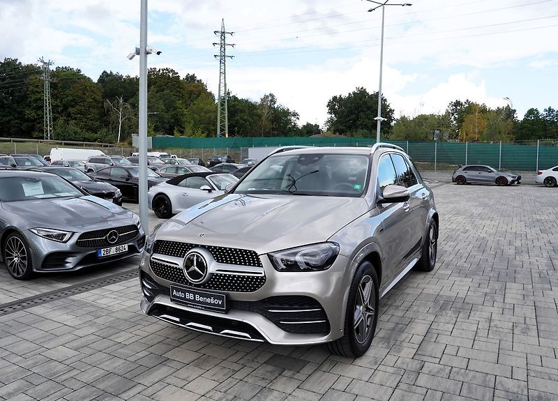 Mercedes-Benz GLE (2021) 350de 4Matic AMG 9AT/ČR - fotka 2 z 50
