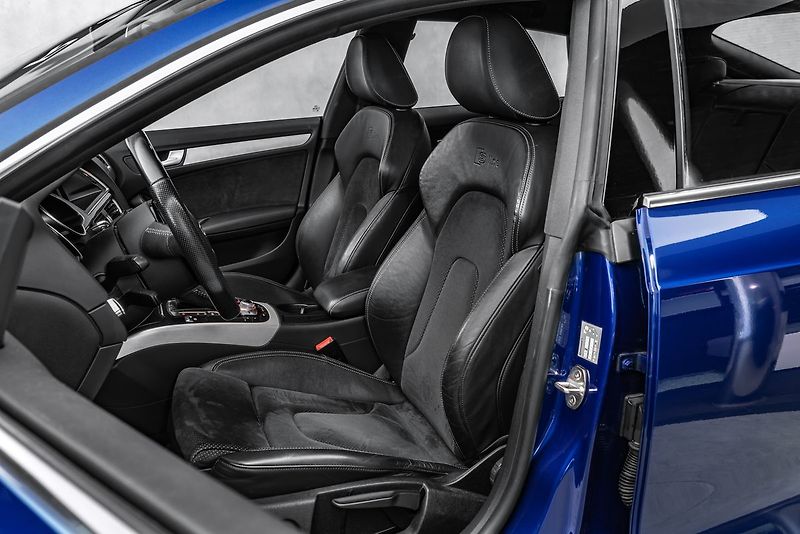 Audi A5 Sportback 2,0TDI Q 2x S-line - fotka 11 z 19