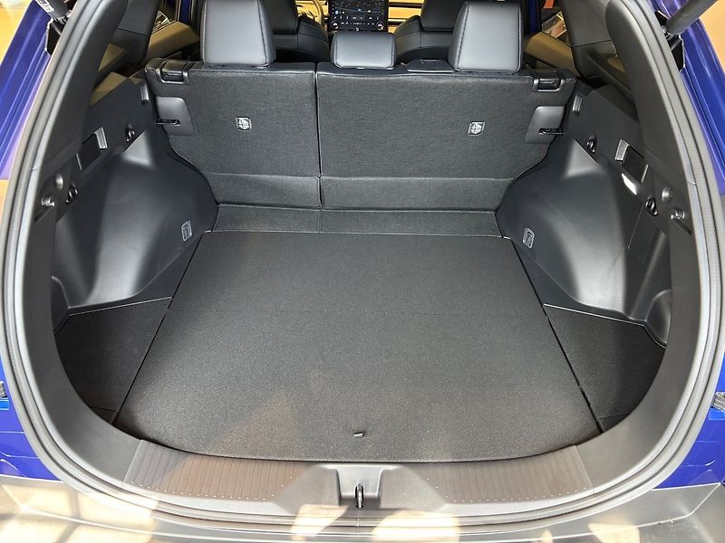 Subaru E-Outback 74.7 kWh AWD Limited - fotka 13 z 14