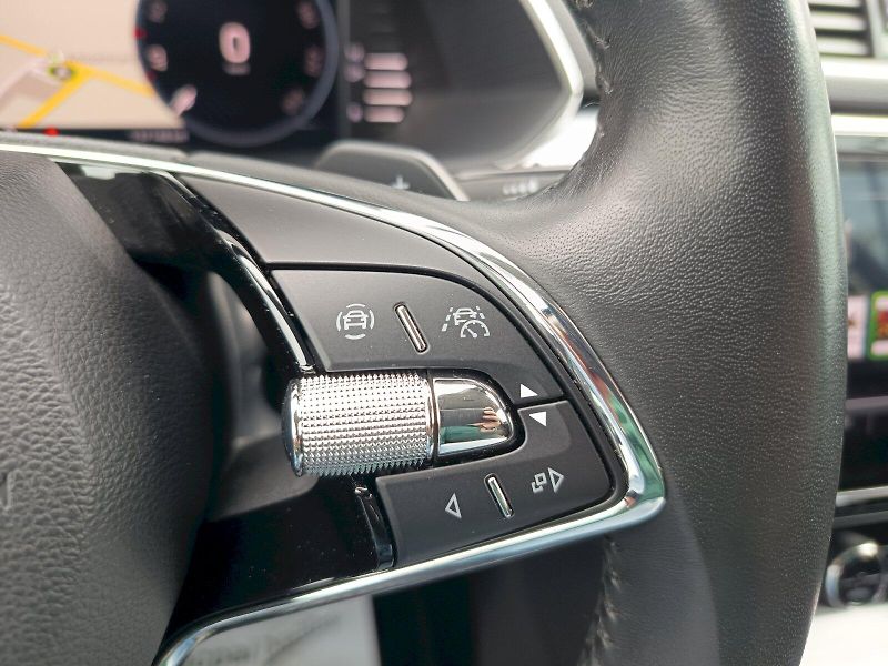 Škoda Superb (2022) 2.0TDI 110kW DSG COMFORT PLUS - fotka 15 z 35