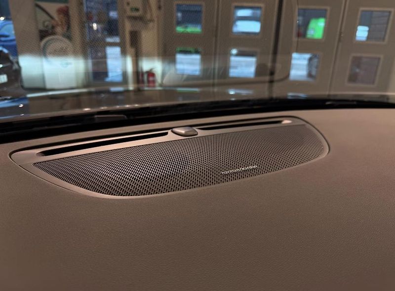 Volvo S60 Recharge T8 AWD 360k BLIS Kůže - fotka 20 z 26