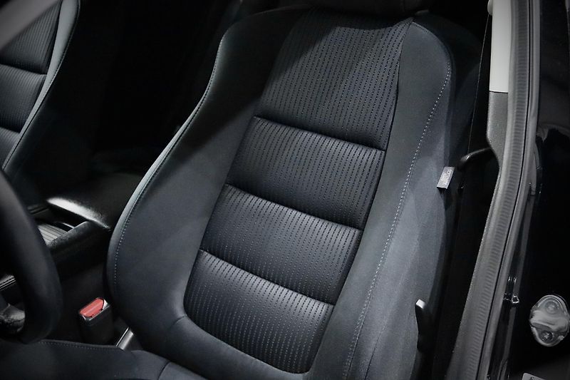 Mazda 6 Wagon 2.0 Skyactiv 121 kW - fotka 14 z 34