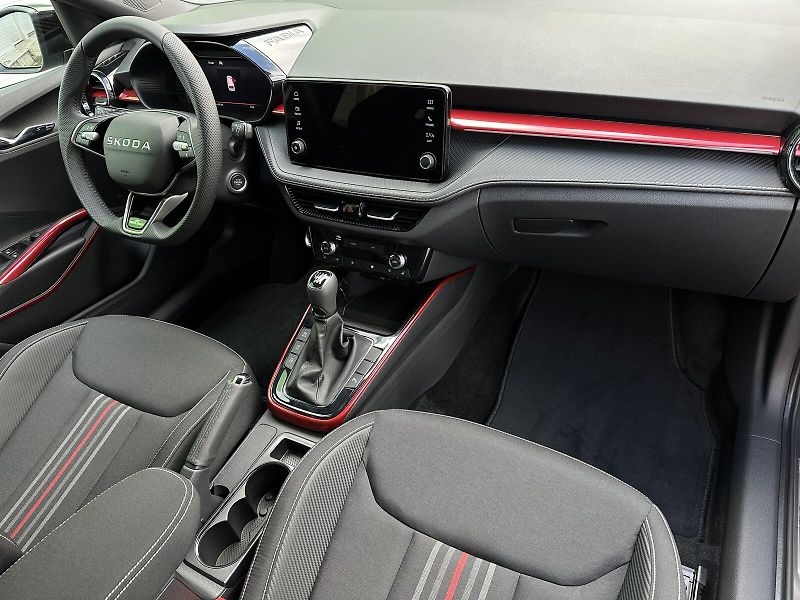 Škoda Fabia 1.0TSi 116PS Monte Carlo Bi-LE - fotka 35 z 36