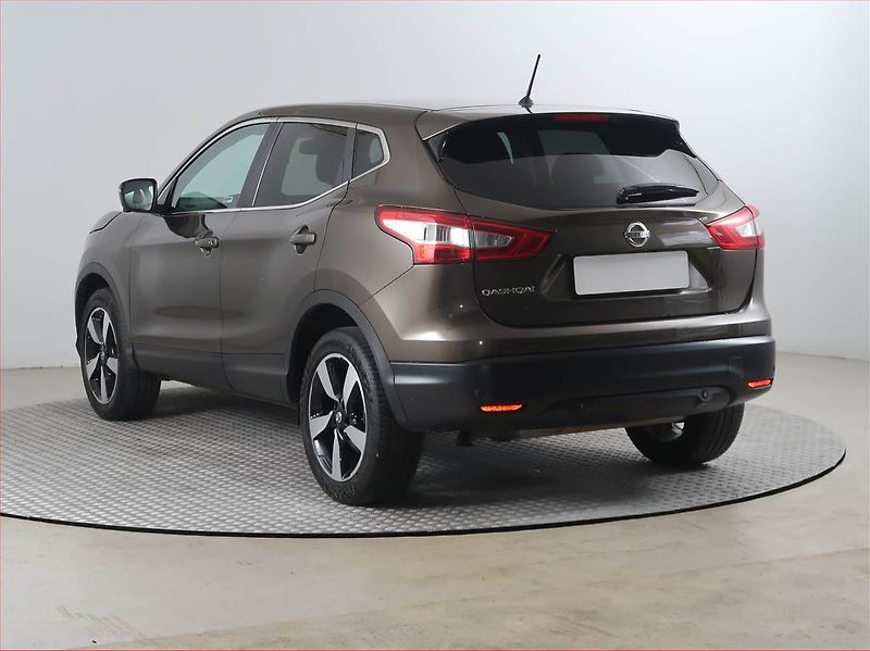 Nissan Qashqai (2016) 1.2 DIG-T, Serv.kniha, Navi - fotka 4 z 15