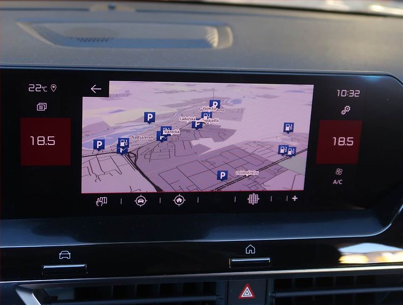 Citroën C4 (2021) 1.5 BlueHDi, Automat - fotka 19 z 20