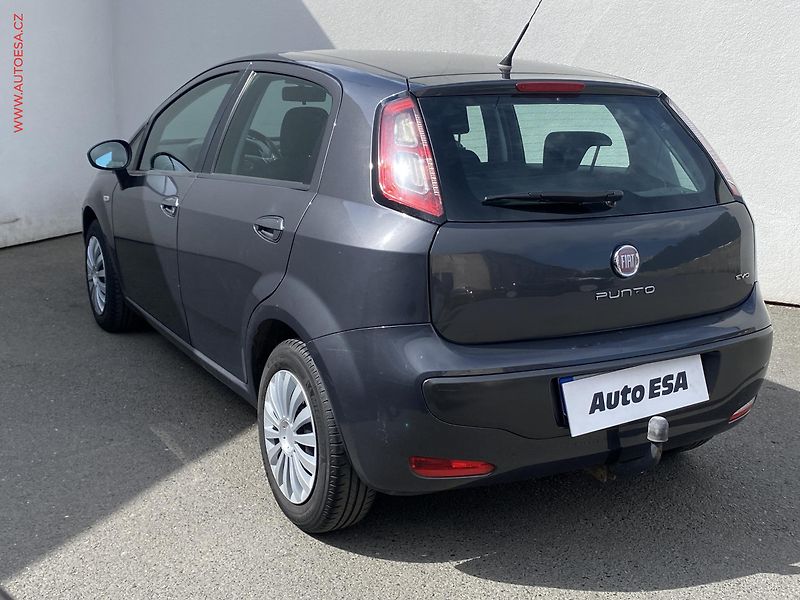 Fiat Punto Evo (2010) 1.2i, Klima - fotka 7 z 15