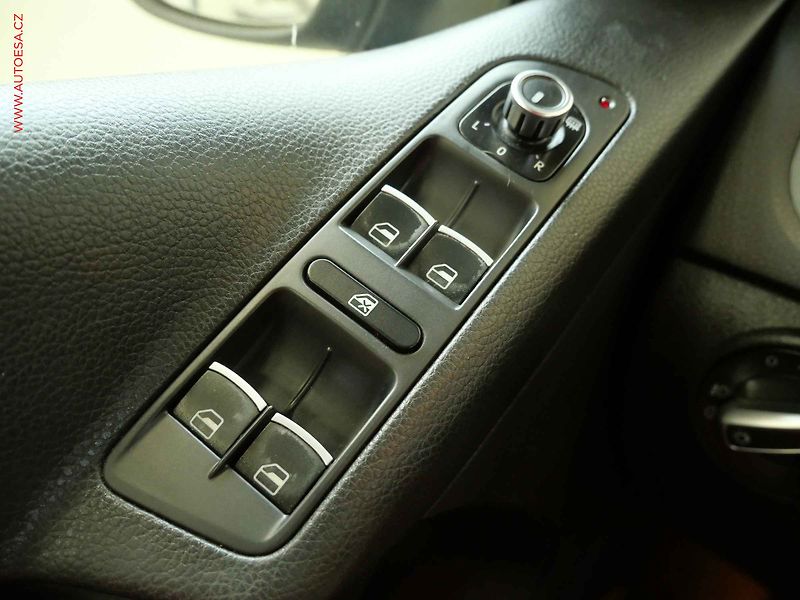Volkswagen Tiguan (2012) 2.0TDi 4x4, DSG, navi, xenon - fotka 14 z 19