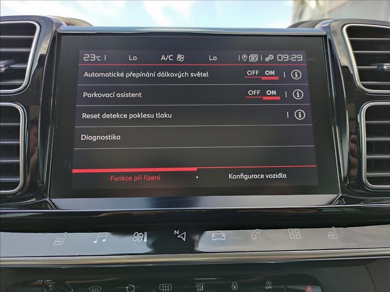 Citroën C5 Aircross 1,5   1,5BHDi Shine EAT8 - fotka 10 z 18