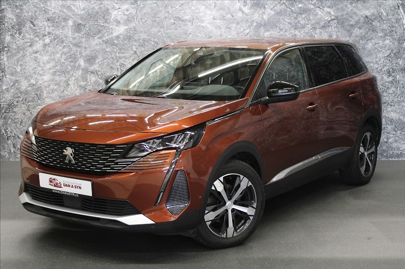 Peugeot 5008 1,5 HDi 1.majitel CZ 7 míst - fotka 1 z 35