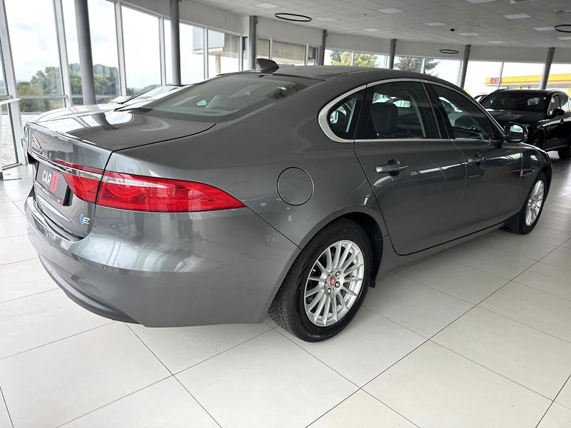 Jaguar XF 20d Prestige*Kamera*Meridian - fotka 5 z 35