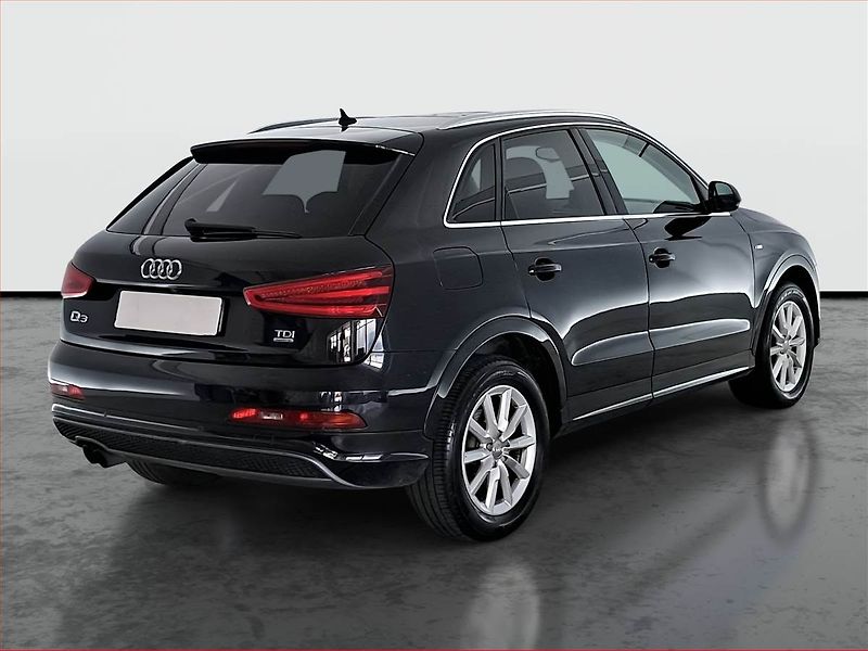 Audi Q3 (2013) 2.0 TDI, 4X4, Automat, Kůže - fotka 5 z 21